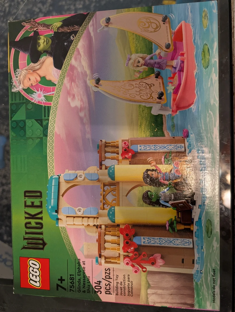 LEGO Wicked #75681 Glinda, Elphaba, & Nessarose at Shiz University - Picture 1 of 4